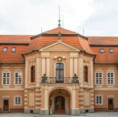 ÚZSVM vyhlásil největší prodej ve své historii – areál zámku Štiřín